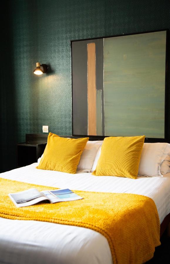 Hotel Des Pins Jullouville-les-Pins Room photo