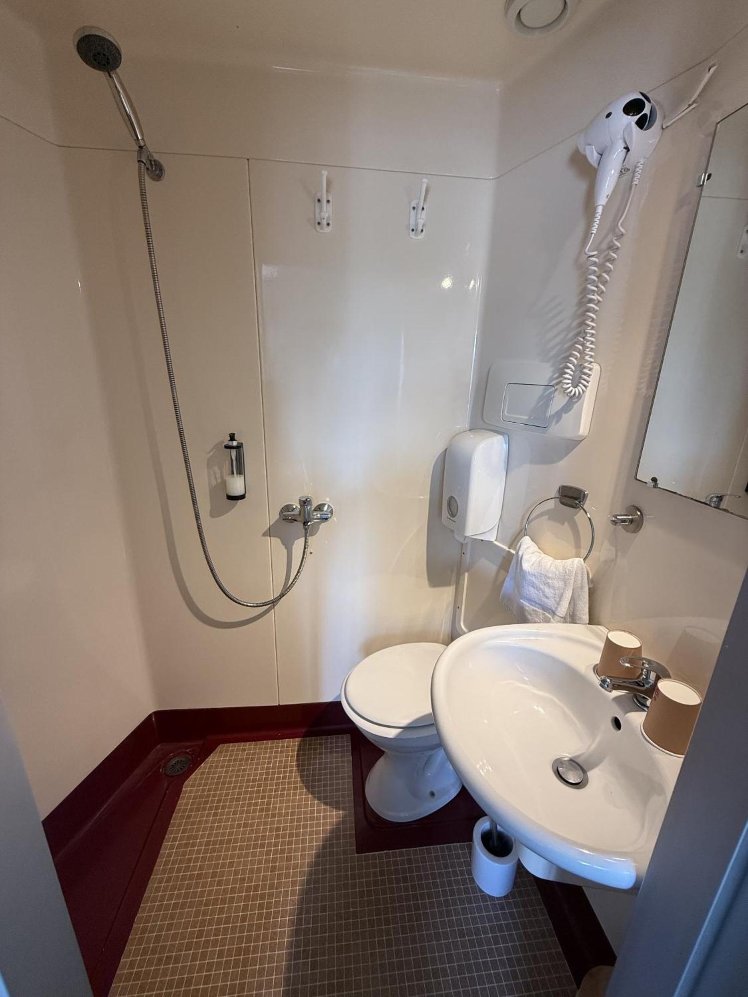 Hotel Des Pins Jullouville-les-Pins Room photo